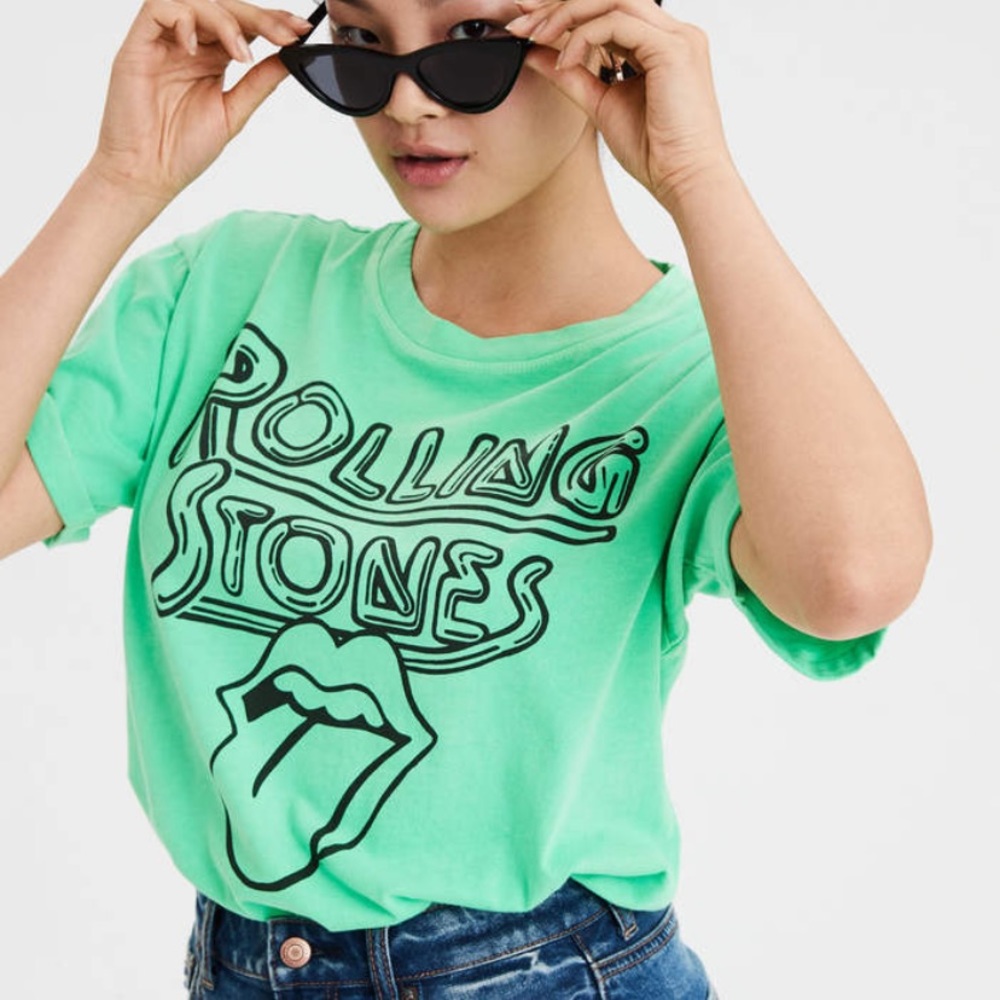 American Eagle neon Rolling Stones graphic t-shirt